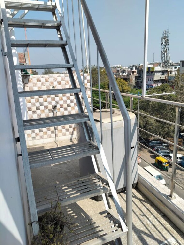Balcony, govindpuri 1 Bedroom 362 Sq.Ft. Builder Floor In Govindpuri Delhi 10096001