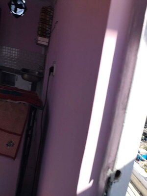 Furnished Amenities in 1 BHK Builder Floor at Govindpuri – for Rent