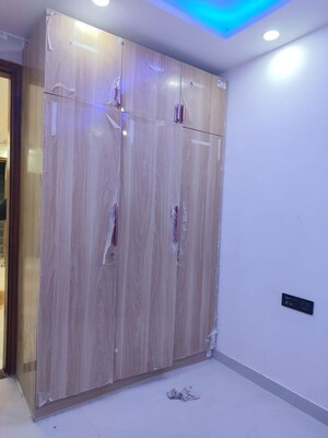 Furnished Amenities in 2 BHK Builder Floor at Govindpuri – for Rent