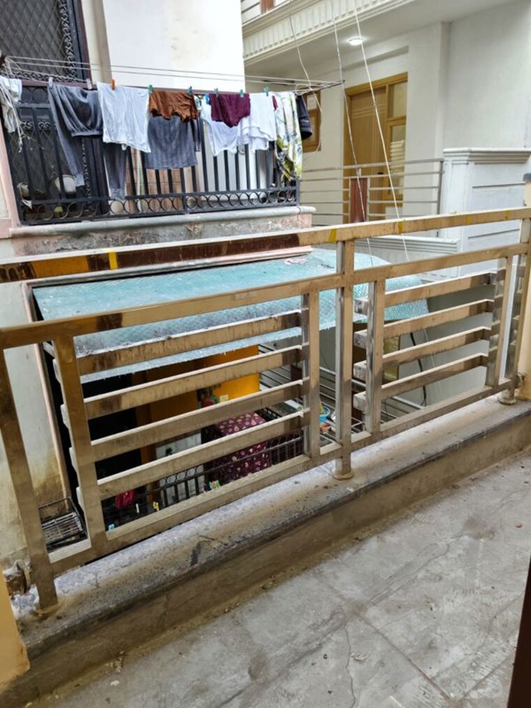 Balcony, govindpuri 2 Bedroom 560 Sq.Ft. Builder Floor In Govindpuri Delhi 10096012