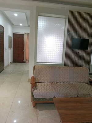 Living Room in 4 BHK Apartment at Huda – for Rent