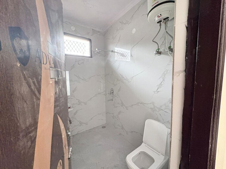 Bathroom, old rajinder nagar 1 RK 250 Sq.Ft. Builder Floor In Old Rajinder Nagar Delhi 10096032
