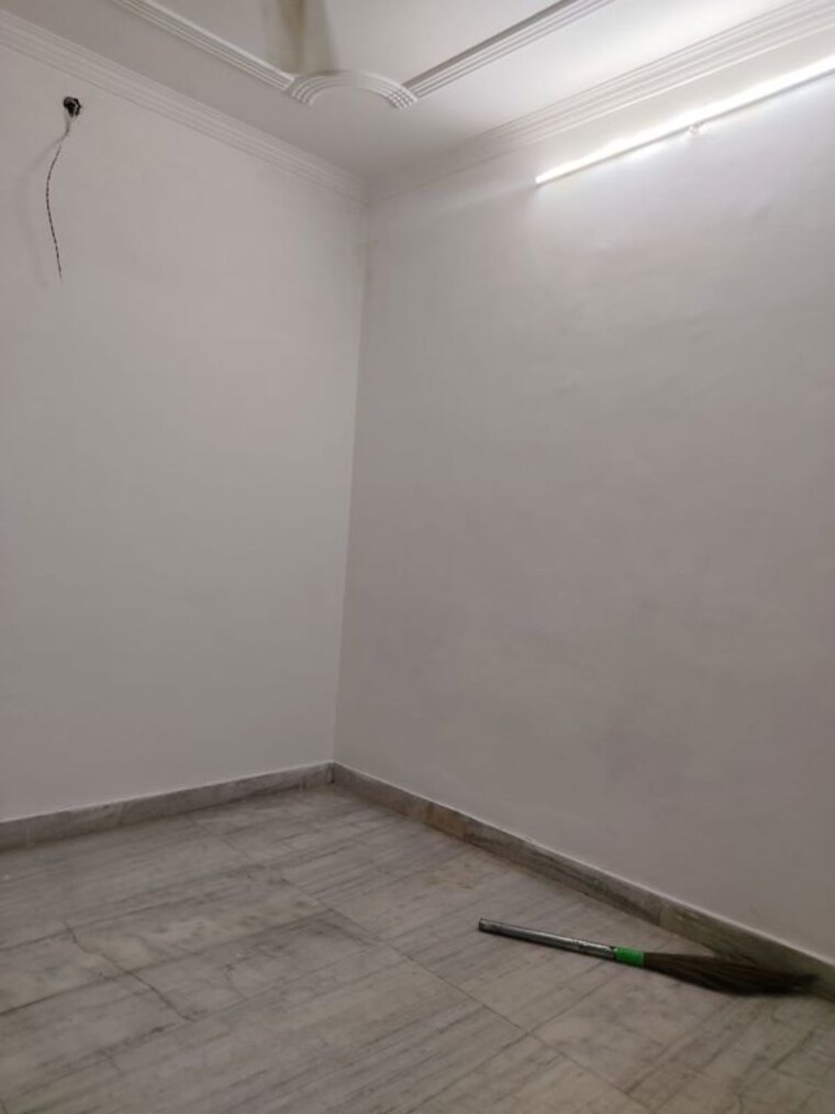 Room, govindpuri 2 Bedroom 555 Sq.Ft. Builder Floor In Govindpuri Delhi 10096037