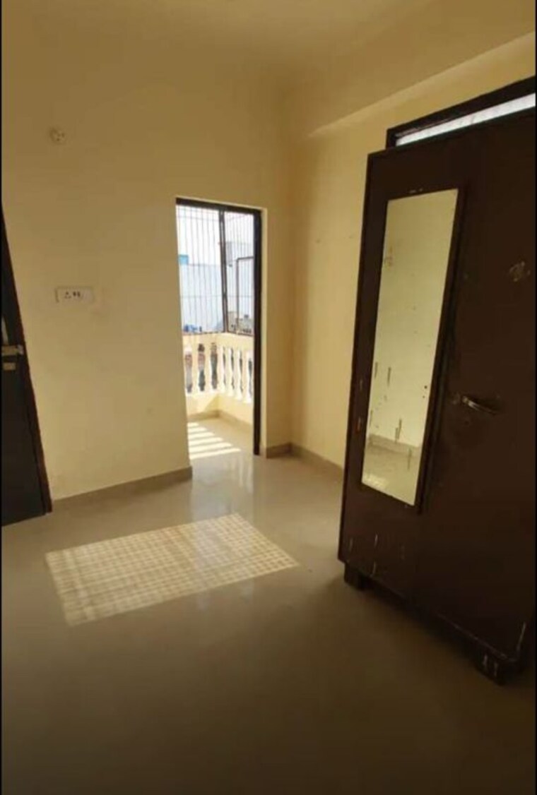 Room, aminabad 2 Bedroom 1100 Sq.Ft. Apartment In Aminabad Lucknow 10096038