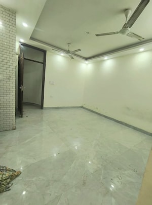 2 BHK Builder Floor For Rent in Govindpuri