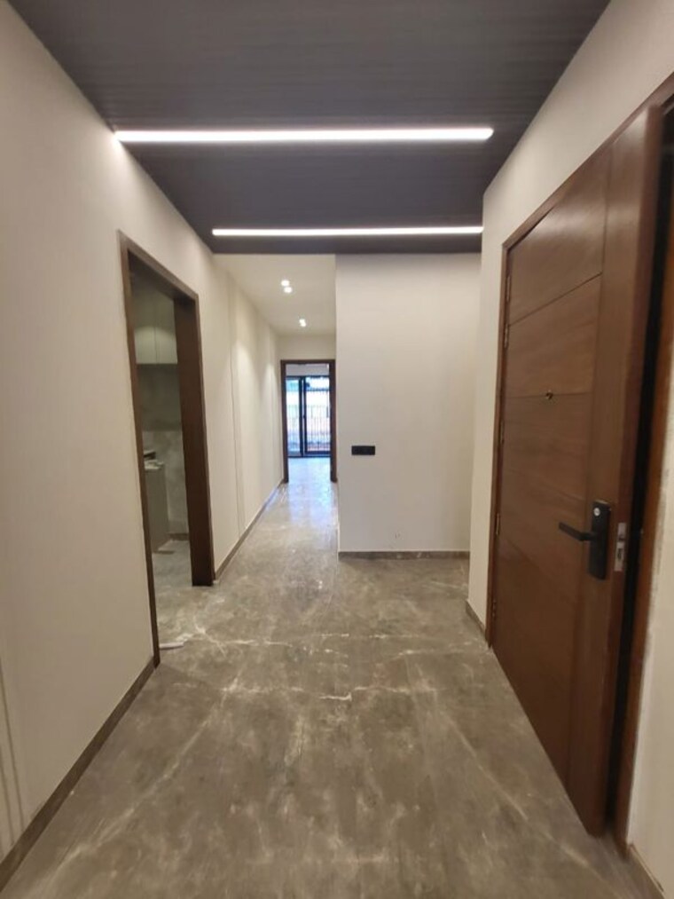 undefined, greater kailash i 3 Bedroom 208 Sq.Yd. Builder Floor In Greater Kailash I Delhi 10096058