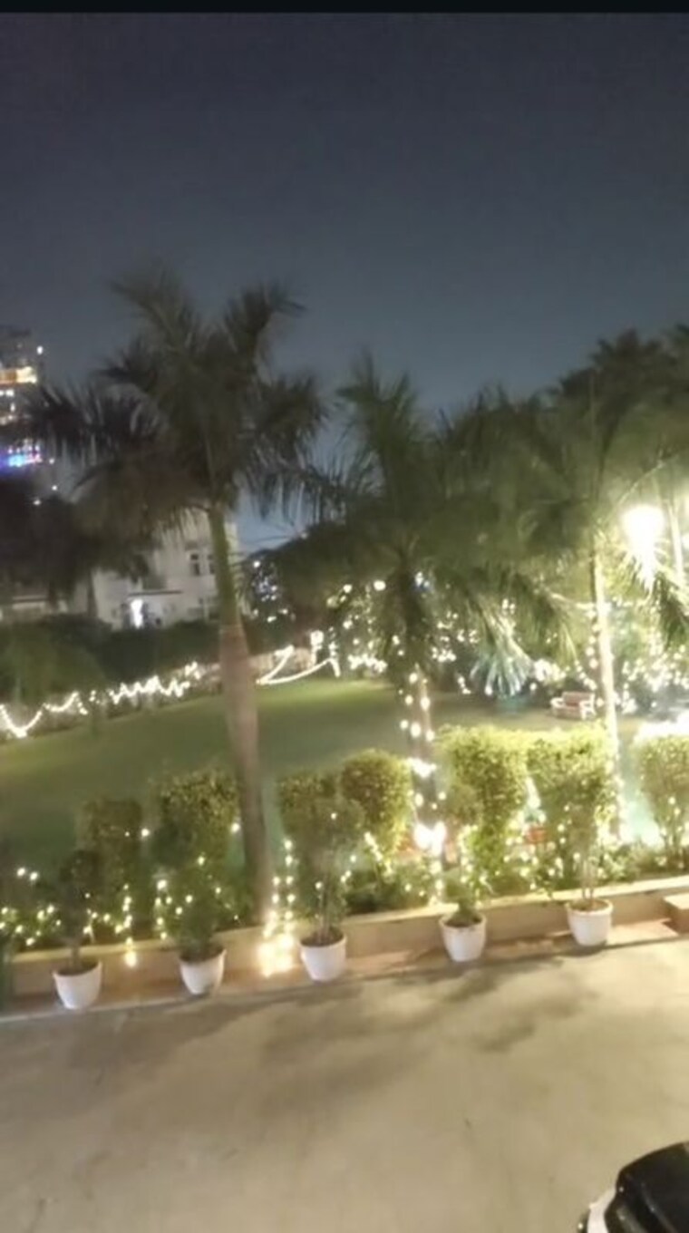 Garden, ss-almeria 3 Bedroom 2000 Sq.Ft. Apartment In Sector 84 Gurgaon 10096066