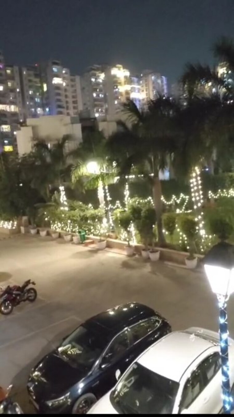  Parking, ss-almeria 3 Bedroom 2000 Sq.Ft. Apartment In Sector 84 Gurgaon 10096066