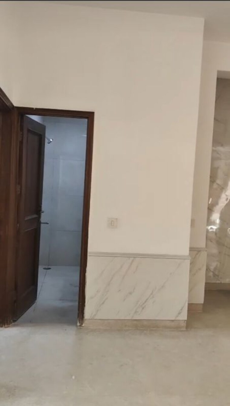 Bathroom, ss-almeria 3 Bedroom 2000 Sq.Ft. Apartment In Sector 84 Gurgaon 10096066