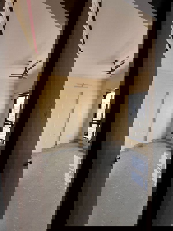 1 BHK +  1000 Sq.Ft. Apartment in Ajanta Airavat Horizon