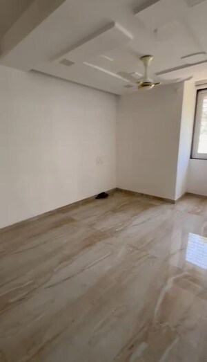 Room in 3 BHK Apartment at Satkar Citta Giardino, Aundh – for Rent