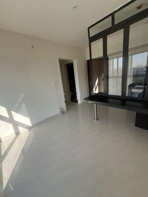 1 BHK Apartment For Rent in Lodha Crown Quality Homes, Majiwada