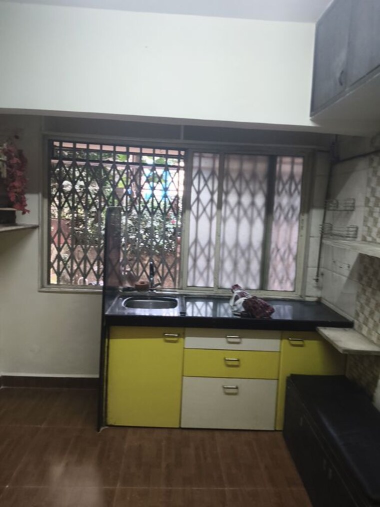 Kitchen, vile parle east 1 RK 250 Sq.Ft. Apartment In Vile Parle East Mumbai 10096130