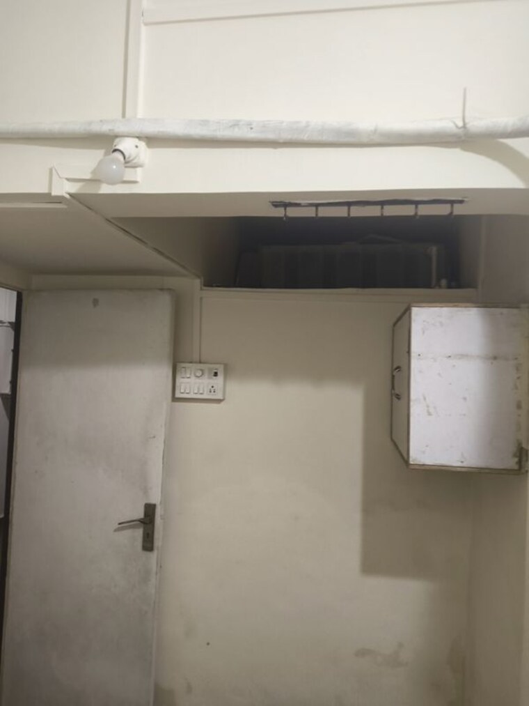 Other, vile parle east 1 RK 250 Sq.Ft. Apartment In Vile Parle East Mumbai 10096130