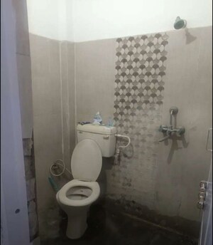 Bathroom in 2 BHK Apartment at Charbagh – for Rent