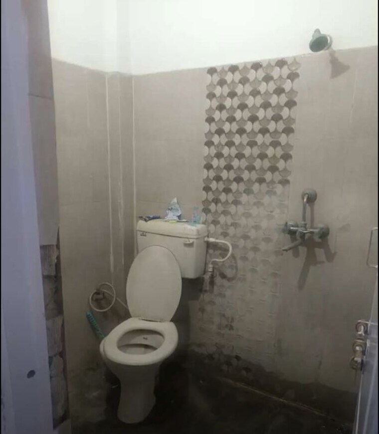 Bathroom, charbagh 2 Bedroom 1250 Sq.Ft. Apartment In Charbagh Lucknow 10096134