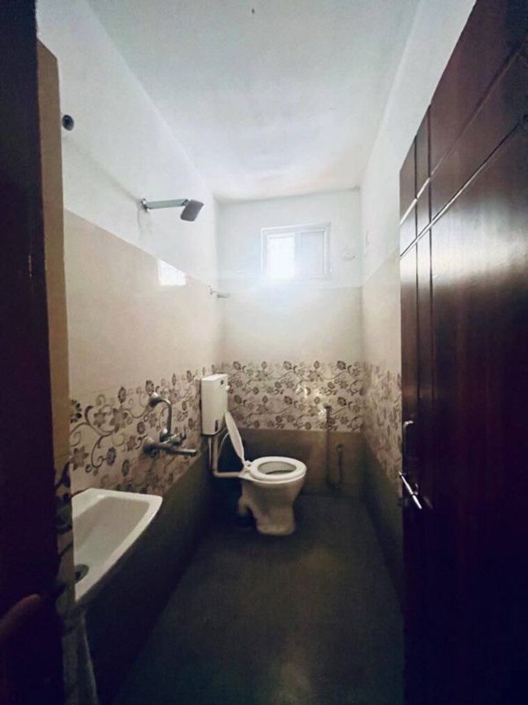 Bathroom, begumpet 1 Bedroom 530 Sq.Ft. Builder Floor In Begumpet Hyderabad 10096139