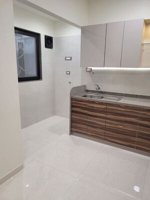 Room in 3 BHK Apartment at Magarpatta City Cosmos, Magarpatta Road – for Rent