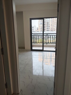 Room in 3 BHK Apartment at The Golden Gate, Mahurali – for Sale