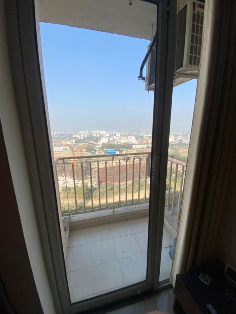 Balcony, wave-dream-homes 1 Bedroom 578 Sq.Ft. Apartment In Wave City Ghaziabad 10096163