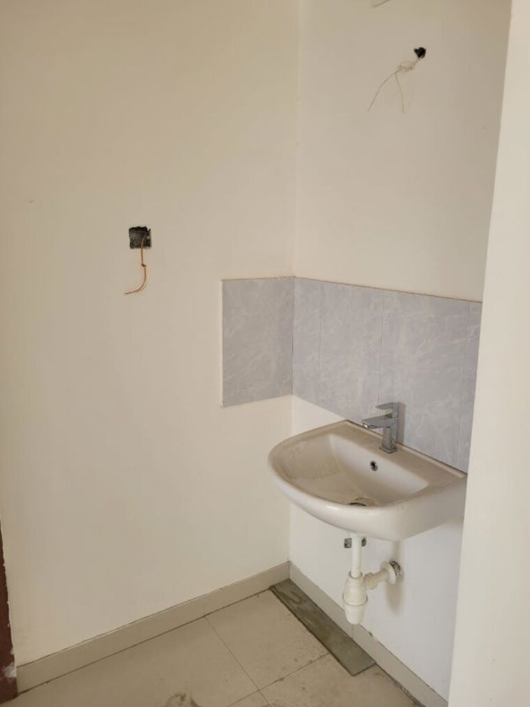 Bathroom, magarpatta-annex 1 Bedroom 550 Sq.Ft. Apartment In Hadapsar Pune 10096161