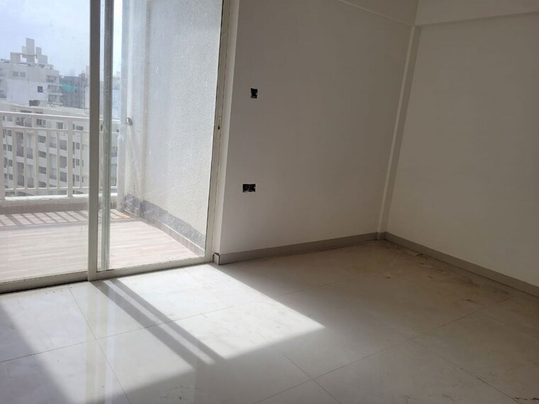 Room, magarpatta-annex 1 Bedroom 550 Sq.Ft. Apartment In Hadapsar Pune 10096161