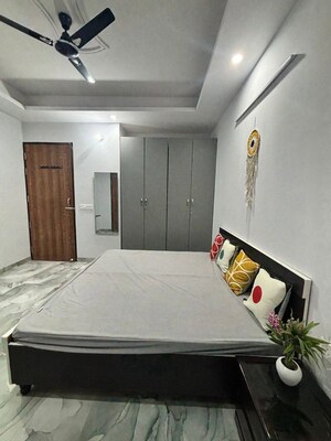 Bedroom in 2 BHK Builder Floor at Ardee Mall, Sector 52 – for Rent