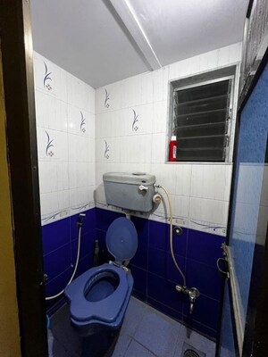 Bathroom in 1 RK Apartment at Mulund East – for Sale