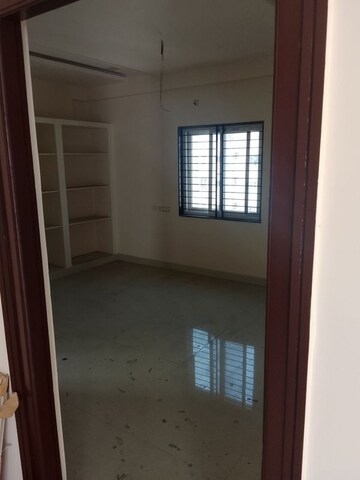 Room in 3 BHK Apartment at Madhurawada – for Rent
