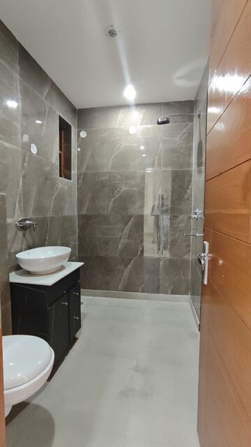 Bathroom in 3 BHK Builder Floor at Fidato Honour Homes, Sector 89 – for Sale