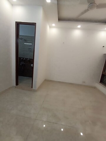 Room in 2 BHK Builder Floor at Govindpuri – for Sale