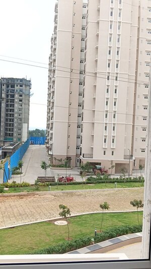 2 BHK Apartment For Sale in Prestige Lakeside Habitat, Varthur