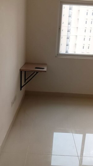Room in 2 BHK Apartment at Prestige Lakeside Habitat, Varthur – for Sale
