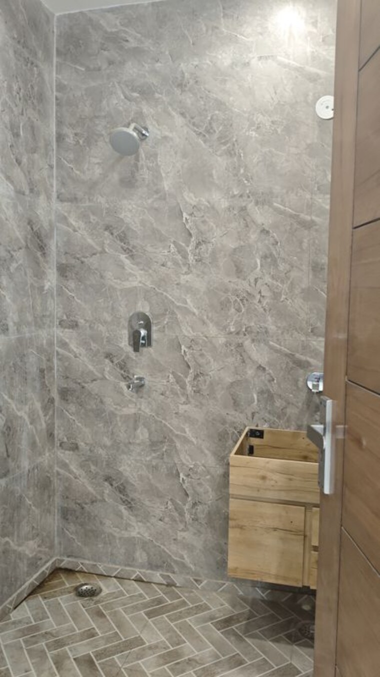 Bathroom, fidato-honour-homes 3 Bedroom 174 Sq.Yd. Builder Floor In Sector 89 Faridabad 10096239