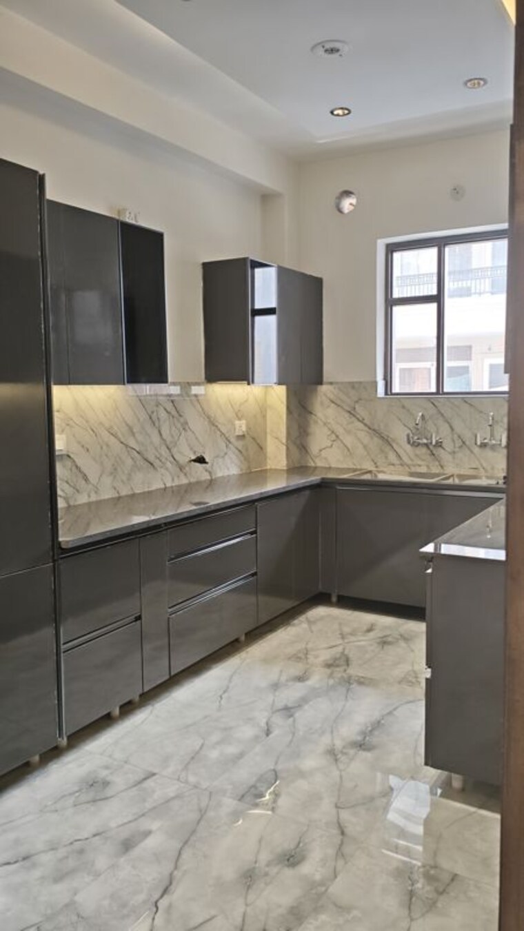 Kitchen, fidato-honour-homes 3 Bedroom 174 Sq.Yd. Builder Floor In Sector 89 Faridabad 10096239