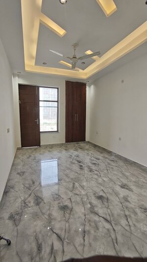 Room in 3 BHK Builder Floor at Fidato Honour Homes, Sector 89 – for Sale