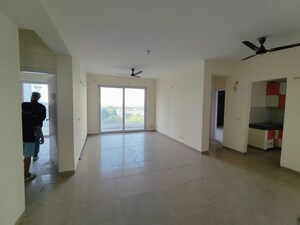 Room in 3 BHK Apartment at CHD Avenue 71, Sector 71 – for Rent