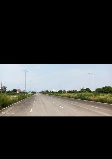  Plot – Nearby View at DLF Hyde Park, South Mullanpur - for Sale