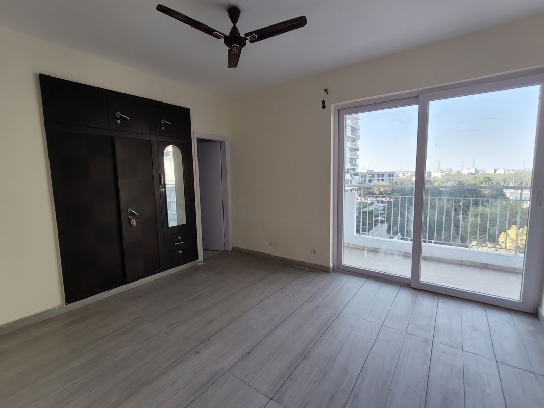 3 BHK + Study Room Apartment For Rent in CHD Avenue 71