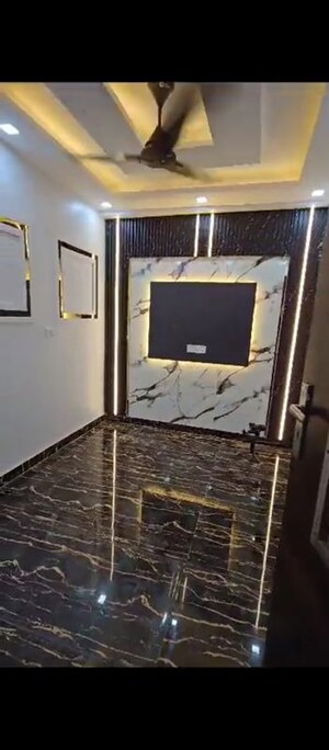 2 BHK Builder Floor For Sale in Uttam Nagar