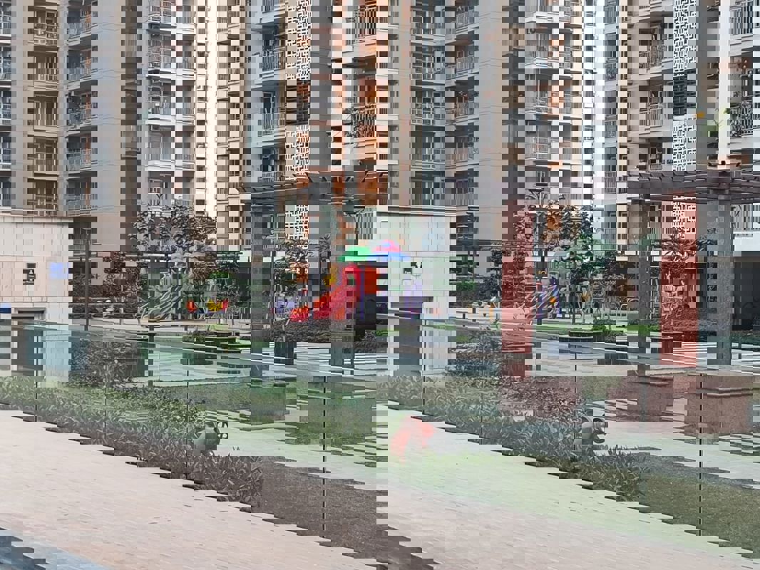 3 BHK 1375 Sq.Ft. Apartment in Rishita Manhattan