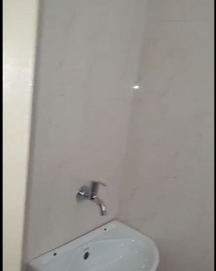 Bathroom, jaitala 1 Bedroom 462 Sq.Ft. Apartment In Jaitala Nagpur 10095236