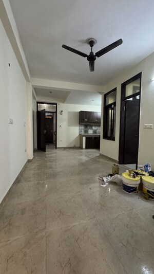 Parking in 2 BHK Apartment at Palm Residency Chhatarpur, Chattarpur – for Rent