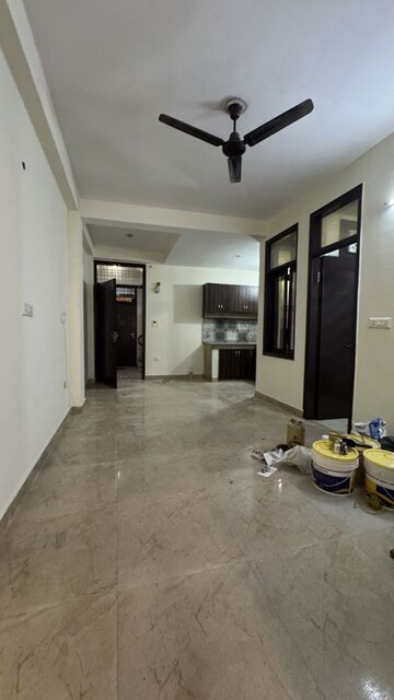 Parking in 2 BHK Apartment at Palm Residency Chhatarpur, Chattarpur – for Rent