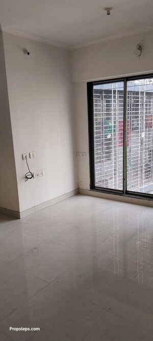 Room in 2 BHK Apartment at Kabra Jawahar Nagar, Goregaon West – for Rent