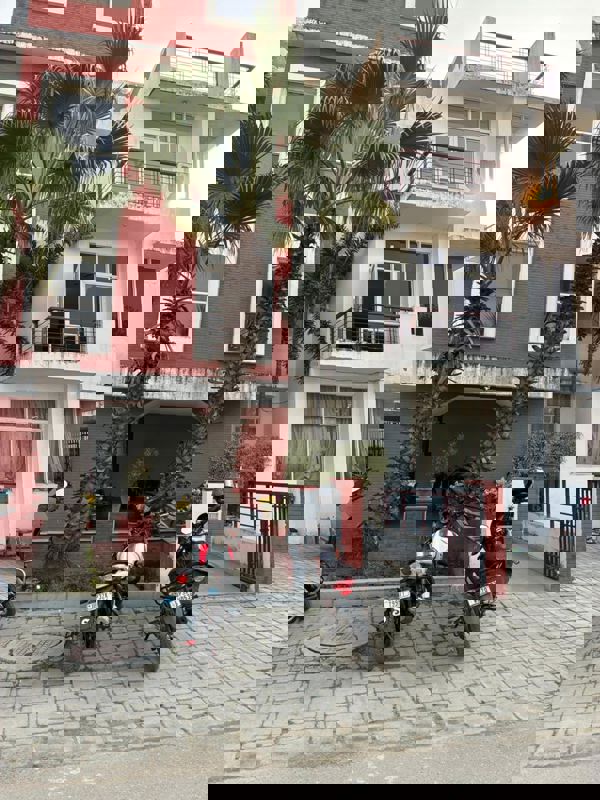 4 BHK + Extra Room 1500 Sq.Ft. Independent House in Ansal Sushant Golf city