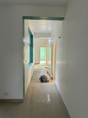 Building Lobby in 4 BHK Independent House at Ansal Sushant Golf city, Sushant Golf City – for Rent