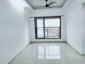Room in 1 BHK Apartment at Prayag Heights, Dindoshi – for Rent