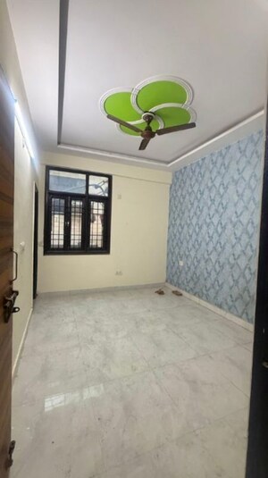 Bedroom in 2 BHK Builder Floor at Ashirwad Complex Noida, Sector 53 – for Rent
