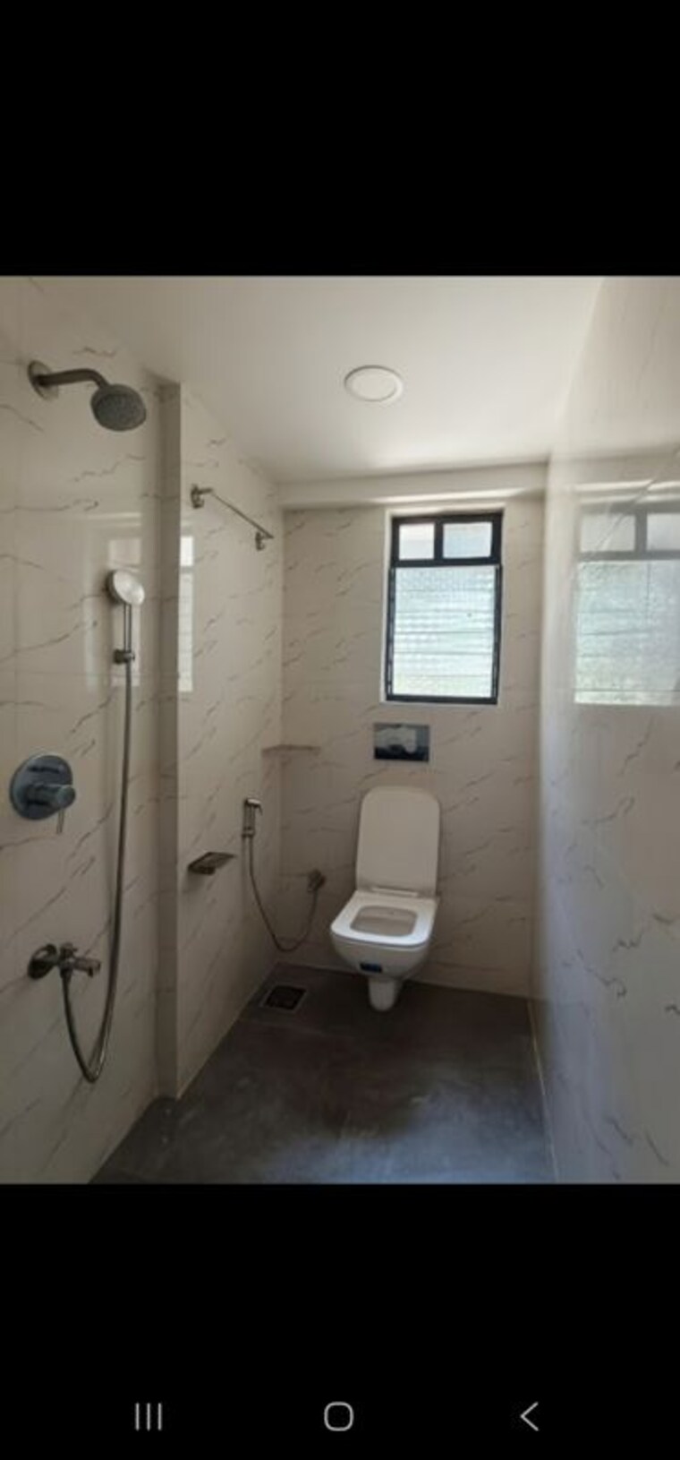 Bathroom, karachi-citizens-chs 2 Bedroom 1500 Sq.Ft. Apartment In Juhu Mumbai 10096391